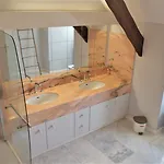 Frühstückspension Saultchevreuil 3*