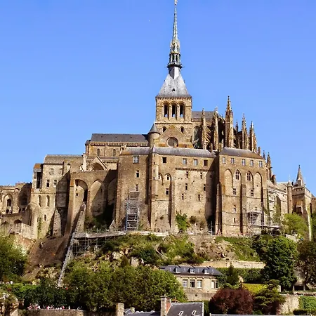 Saultchevreuil, Au Mont Saint Michel *
